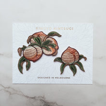 Load image into Gallery viewer, Momo