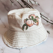 Load image into Gallery viewer, Momo