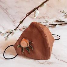 Load image into Gallery viewer, Momo