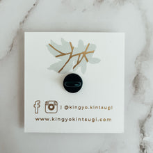 Load image into Gallery viewer, Maple Leaf Pin